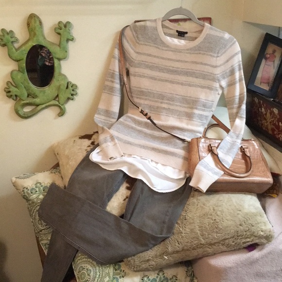 Theory Cotton/Cashmere Blend Sweater Soft Pink - Picture 1 of 9